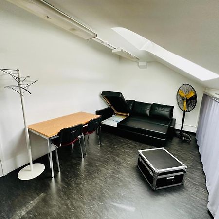 Raum Und Zeit Apartment Zurich Bagian luar foto