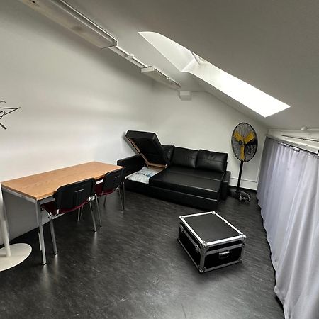 Raum Und Zeit Apartment Zurich Bagian luar foto