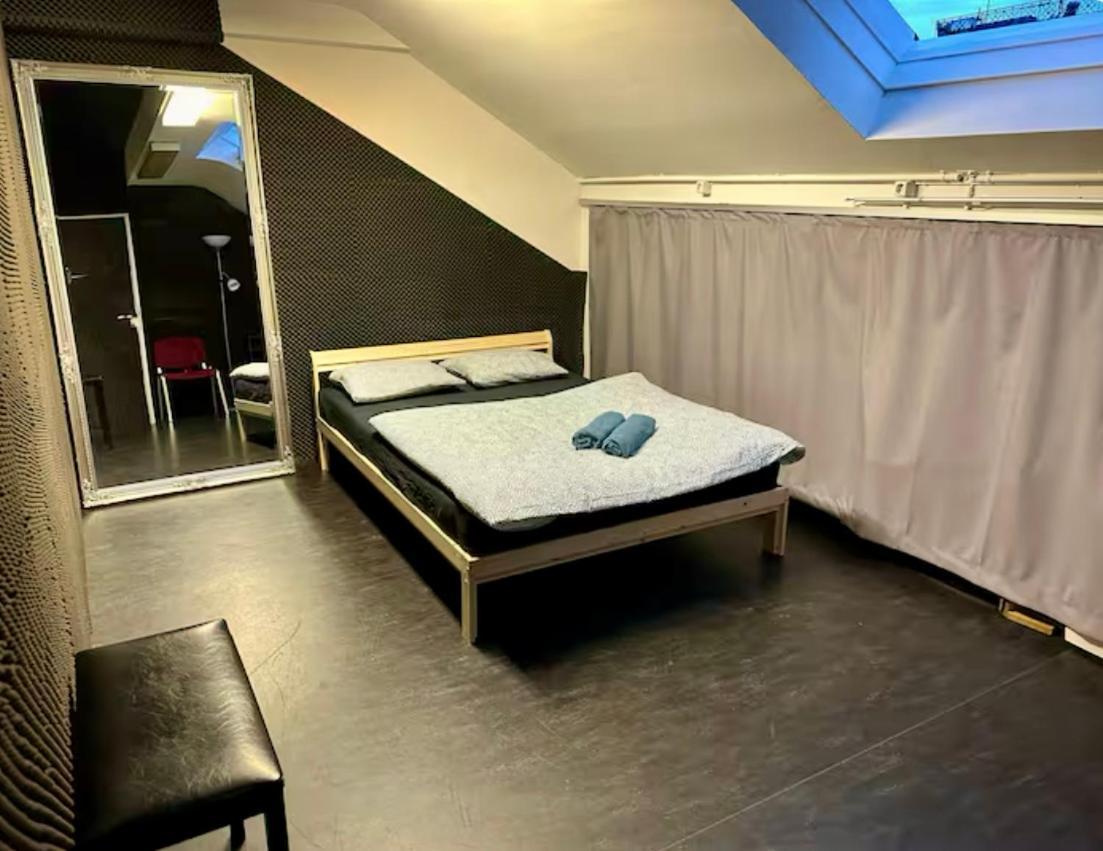 Raum Und Zeit Apartment Zurich Bagian luar foto